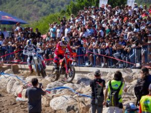Antalya'da Plaj Etabı'nı Billy Bolt kazandı