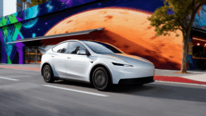 Tesla, Model 3 ve Model Y'nin daha sade ve uygun fiyatlı versiyonlarını tanıttı